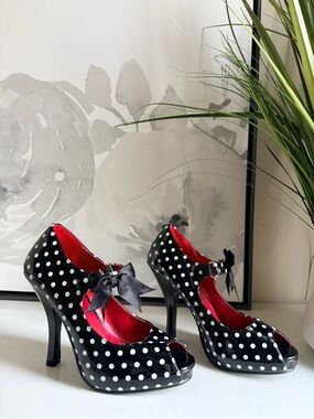 Black Pin Up Couture Polka Dot Peep-Toe Heels with Red Lining and Bow Size 6